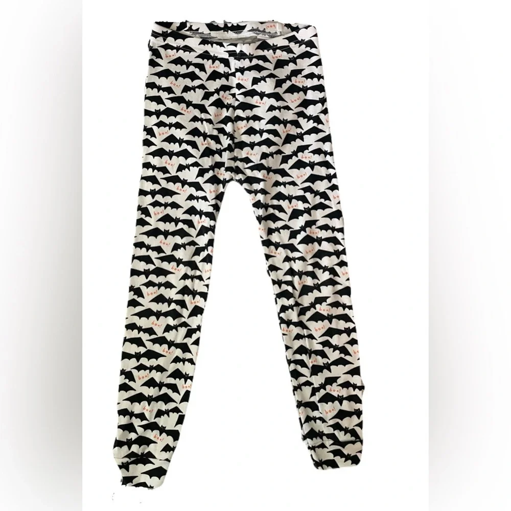 GAP Black and White Bat Print Kids Pajama Set size 5 - Picture 3 of 6